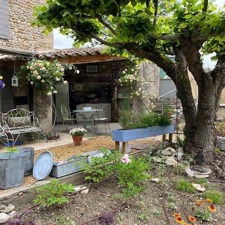 Mas Lou Parpaioun Bed & Breakfast Crestet Exterior foto