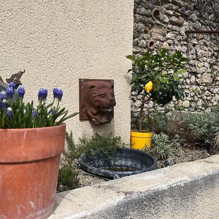 Mas Lou Parpaioun Bed & Breakfast Crestet Exterior foto