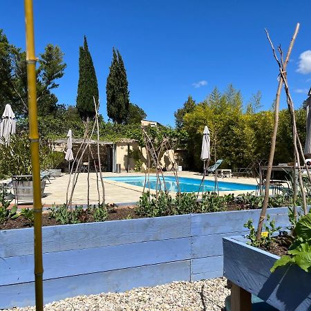 Mas Lou Parpaioun Bed & Breakfast Crestet Exterior foto