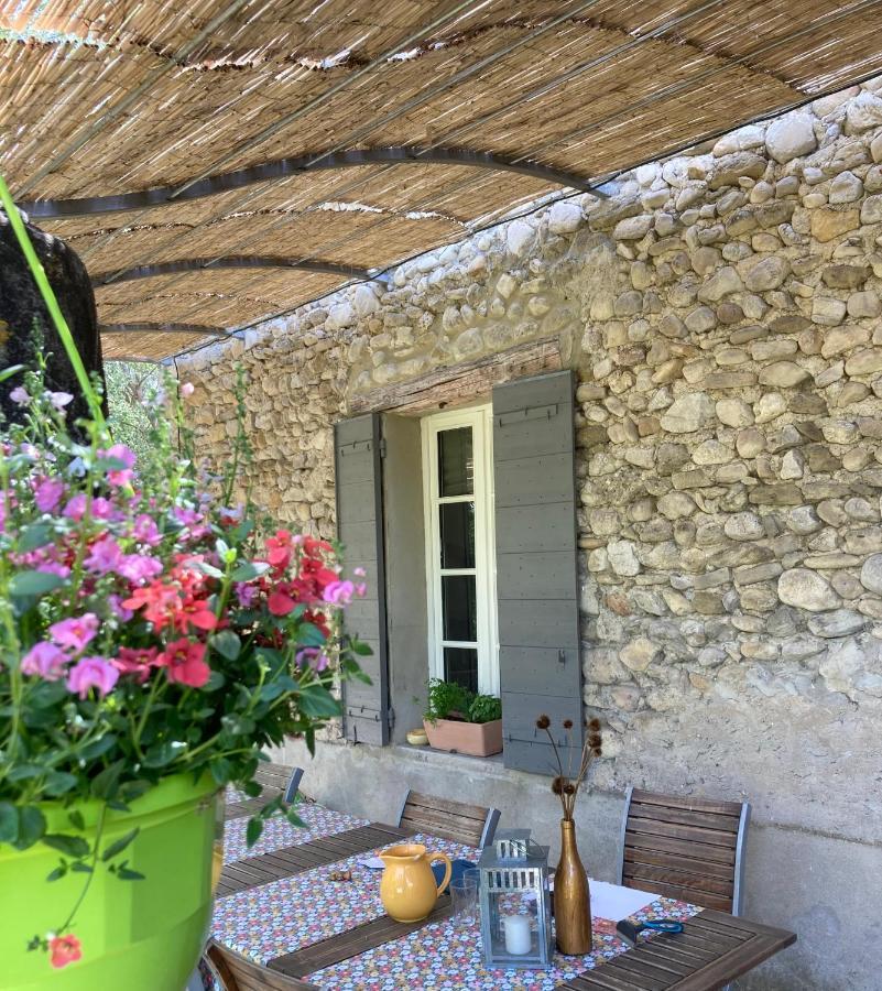 Mas Lou Parpaioun Bed & Breakfast Crestet Exterior foto