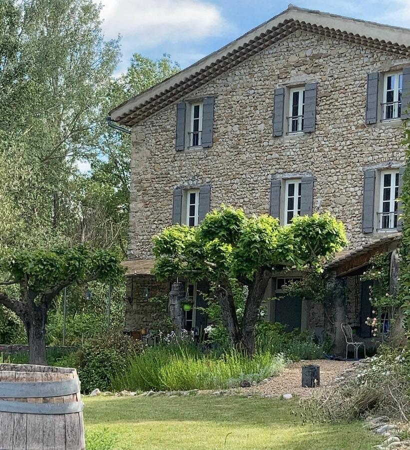 Mas Lou Parpaioun Bed & Breakfast Crestet Exterior foto