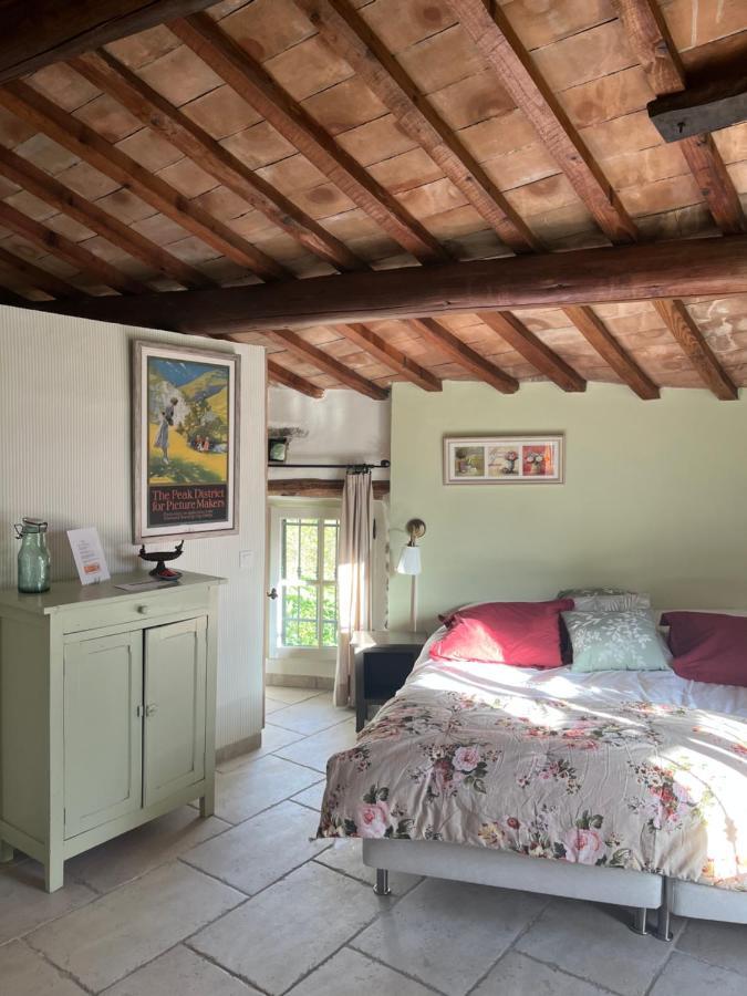 Mas Lou Parpaioun Bed & Breakfast Crestet Exterior foto