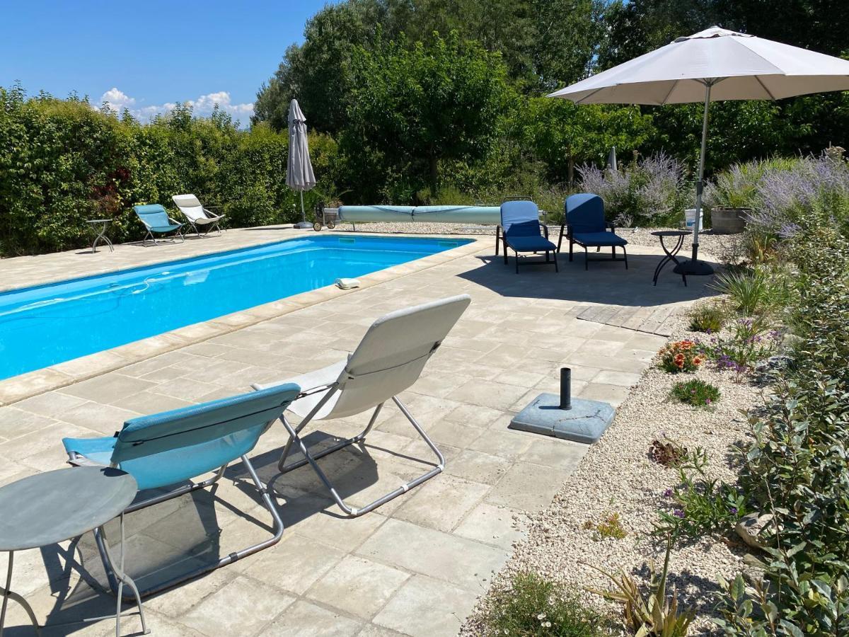 Mas Lou Parpaioun Bed & Breakfast Crestet Exterior foto