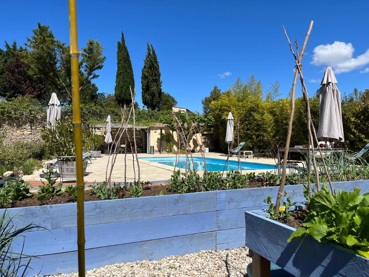 Mas Lou Parpaioun Bed & Breakfast Crestet Exterior foto